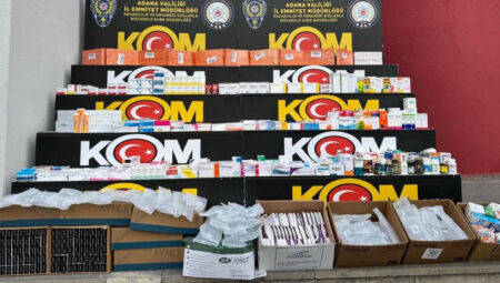 Adana’da yasa dışı ilaç operasyonu: Binlerce tıbbi eser ele geçirildi