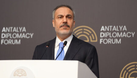 Avrupa’nın savunmada  iş birliği talebi var