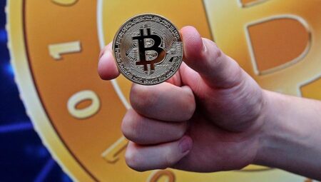 Bitcoin, yatırımcı iştahındaki artışla yükseldi: Arizona yasası da fiyatı destekledi