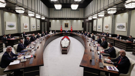 Cumhurbaşkanı Erdoğan başkanlığındaki Kabine toplantısı başladı