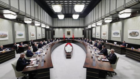 Cumhurbaşkanlığı Kabinesi bugün toplanıyor: Gündemde hangi başlıklar var?