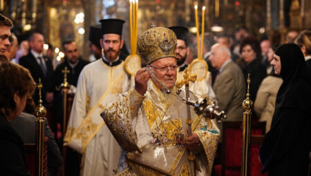 Fener Rum Patrikhanesi’nde Paskalya ayini düzenlendi