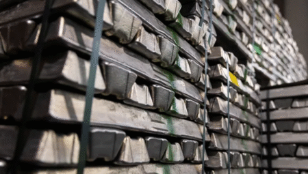 Global tarifelere karşın metal kesimi martta büyüdü