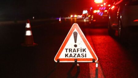 Hakkari’de trafik kazası: 8 yaralı
