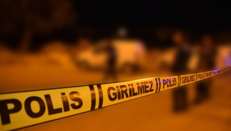 Hatay’da kıyıda boş roket mermisi bulundu