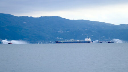 İzmit Körfezi’nde tanker gemisinde yangın çıktı