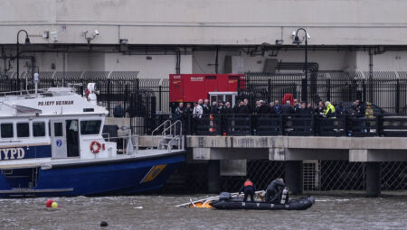 New York’ta helikopter ırmağa düştü: Siemens İspanya CEO’su ve ailesi dahil 6 kişi hayatını kaybetti