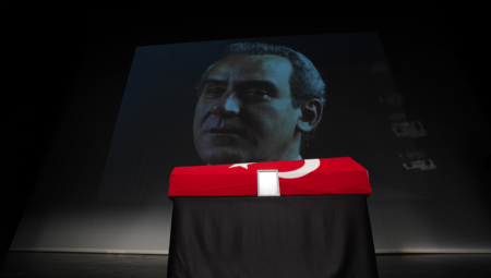 Sanatçı Ahmet Levendoğlu son seyahatine uğurlandı! AKM’ye ünlü akını…