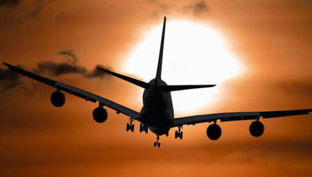 Sarsıntı sonra İstanbul Havalimanın’da uçuşlar devam ediyor