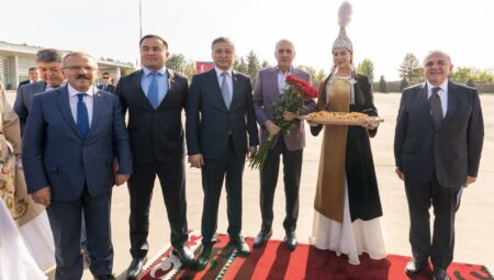 TBMM Başkanı Kurtulmuş resmi ziyaret için Kırgızistan’da