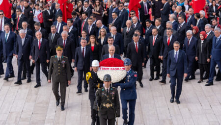 TBMM’nin 105. yılı Anıtkabir’de merasimle kutlandı: Devlet erkanından ziyaret