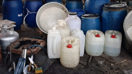 Tekirdağ’da yaklaşık 29 bin litre kaçak içki ele geçirildi