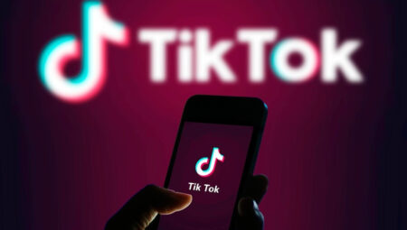 TikTok’ta ‘dijital dilencilik’ tartışması! Armağanlardan yüzde 70’i komite alındığı argüman adildi