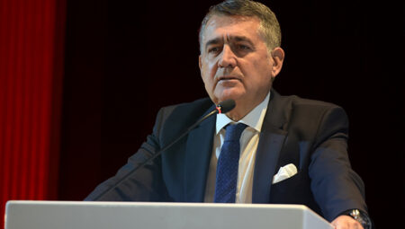 TÜSİAD Başkanı Orhan Turan, TKYD zirvesinde! ‘Tek kanatla geleceğe uçamayız’