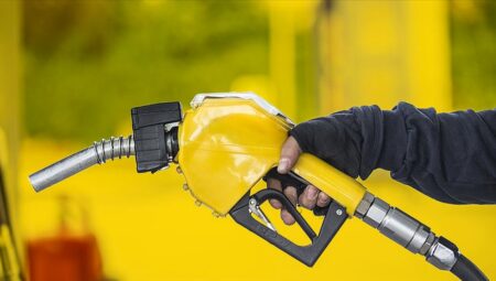 Akaryakıt fiyatlarında son durum! Akaryakıt, motorin ve LPG’ye artırım, indirim var mı? (10 Mayıs 2025)