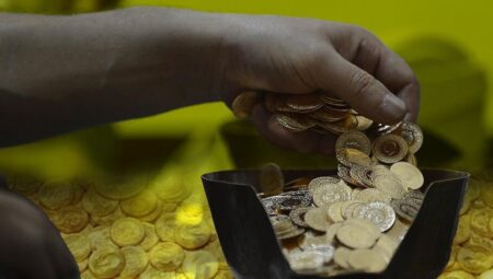 Altın haftayı düşüşle tamamladı! Gram, çeyrek ve cumhuriyet altını ne kadar? İşte aktüel fiyatlar…