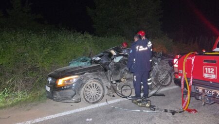 Bursa’da cip ile arabanın çarpıştığı kazada 3 kişi öldü, 1 kişi yaralandı