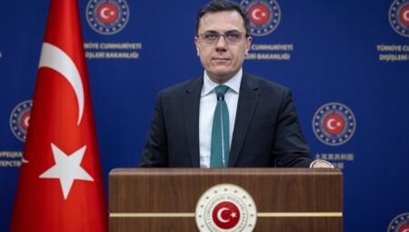 Dışişleri’nden İsrail’e reaksiyon: Suriye’deki hücumlar sona ermeli