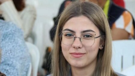 Esila Ayık hakkında ‘Cumhurbaşkanına hakaret’ suçlamasıyla mahpus istemi