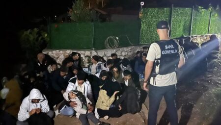 Fethiye’de 17’si çocuk 36 sistemsiz göçmen yakalandı