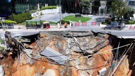 İBB’den Sarıyer’deki yol çökmesine ait açıklama: Tamir ve güçlendirme süreci başlatıldı