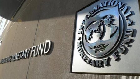 IMF, Pakistan’a 1 milyar dolarlık kaynağın önünü açtı