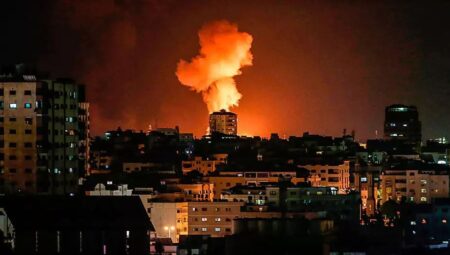 İsrail, Gazze’de Filistinlilerin sığındığı okulu ikinci kere vurdu: 9 meyyit, 50 yaralı