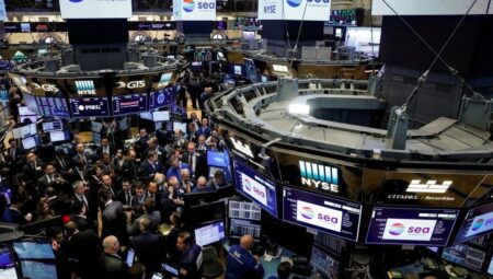 New York borsası, ABD ile Çin’in tarifeleri süreksiz olarak düşürmesi sonrası ralliyle kapandı