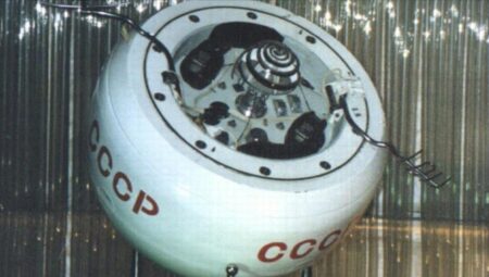 Sovyet uzay aracı Dünya’ya düşüyor: Rotasında Türkiye de var!