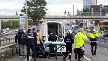 Tuzla’da araba takla atarak savruldu: 1 meyyit, 4 yaralı