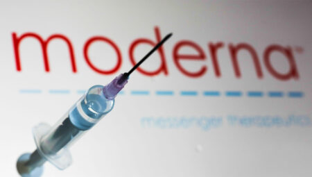 ABD, aşı firması Moderna’nın 766 milyon dolarlık ödeneğini iptal etti