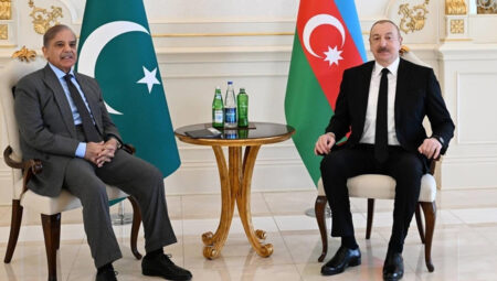Azerbaycan Cumhurbaşkanı Aliyev, Pakistan Başbakanı Şahbaz ile görüştü