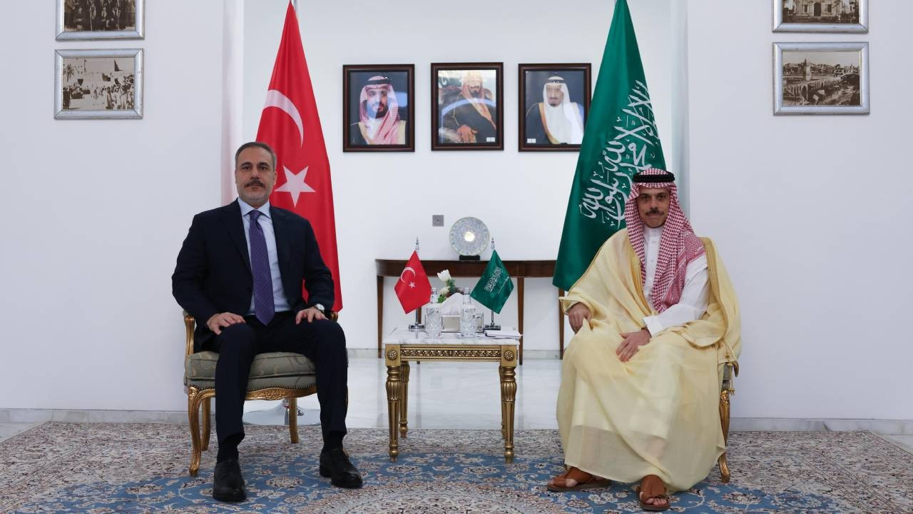 Bakan Fidan, Suudi Arabistan’da