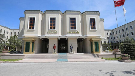 Bakanlık’tan ‘Büyükşehir ilçelerine vali atanacak’ argümanlarına açıklama geldi
