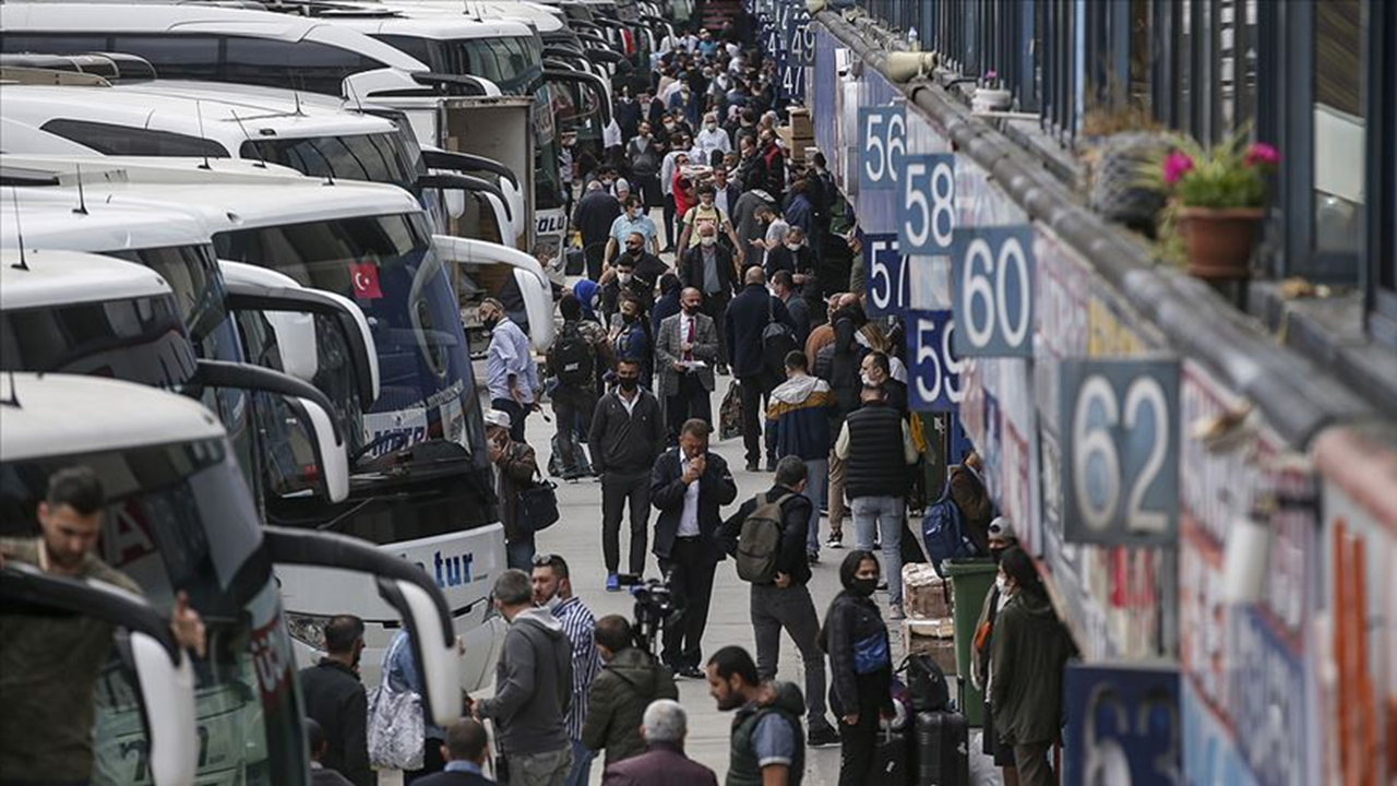 Bayram öncesi otobüs biletleri tükendi, ek seferler devreye alınıyor