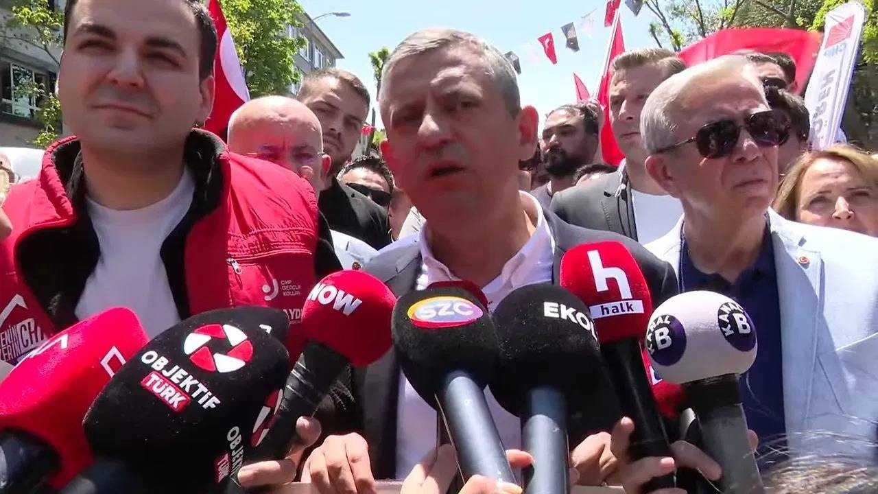 CHP lideri Özgür Özel, Ankara’da Gençlik Yürüyüşü’ne katıldı