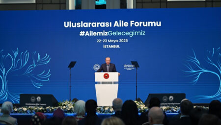Cumhurbaşkanı Erdoğan Memleketler arası Aile Forumu’nda duyurdu: 2026-2035 Aile ve Nüfus 10 Yılı ilan edildi
