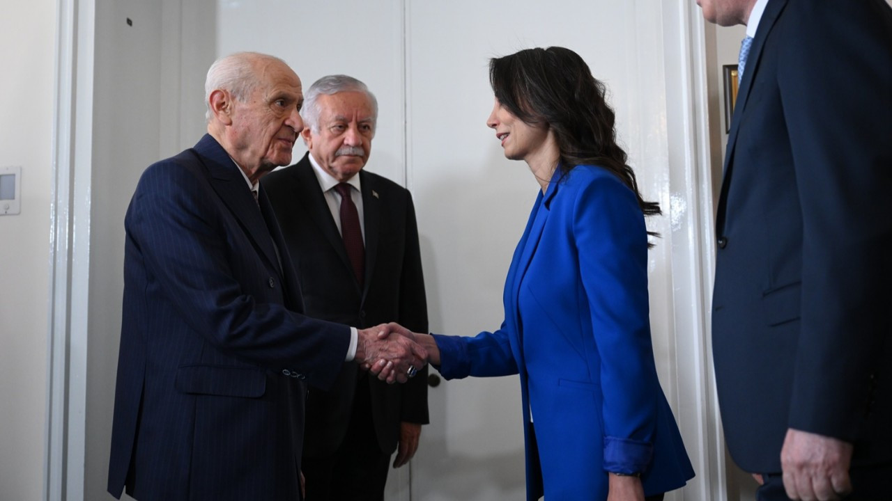 DEM Parti–Bahçeli görüşmesi başladı: Masada hangi başlıklar var?