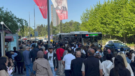 İBB ve Özel Halk Otobüsleri anlaştı! Seferler devam edecek