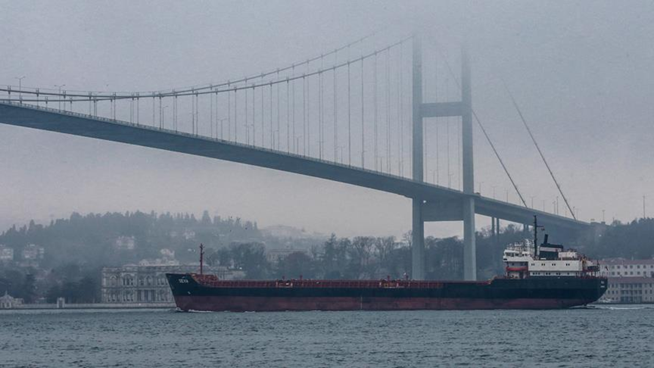 İstanbul Boğazı’nda gemi trafiği çift taraflı kapatıldı
