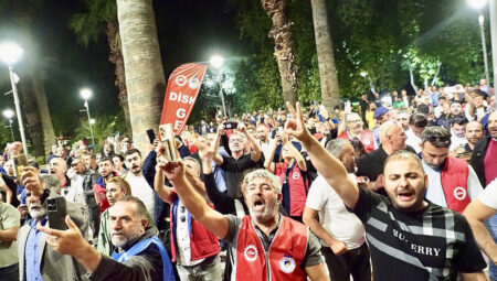İzmir’de belediye personelleri grev başlattı: 23 bin kişi iş bıraktı