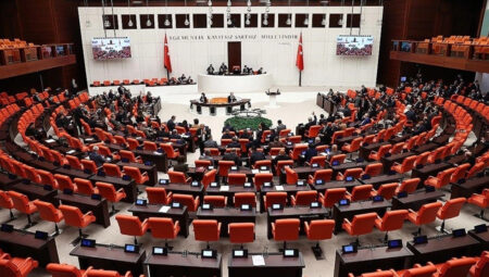 Kamu alımlarında yeni periyot: Kamu işçisine 35 yaş hududu getirildi