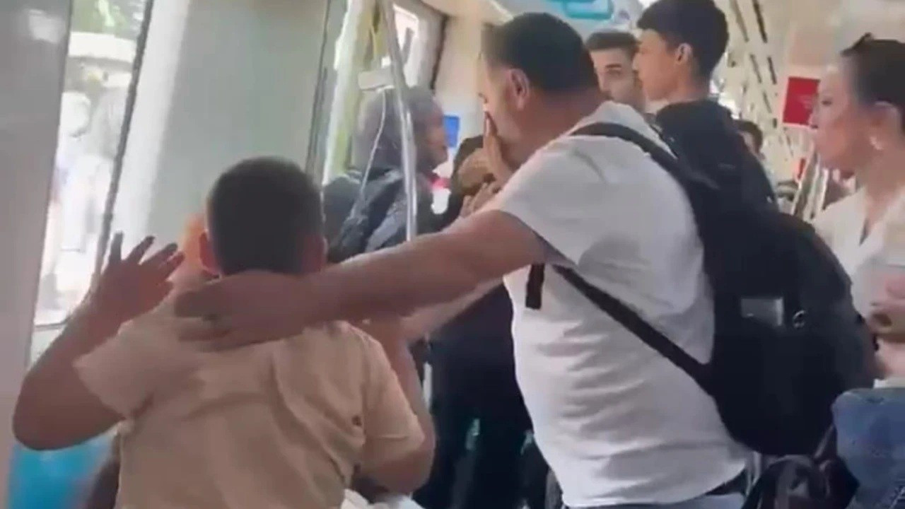 Marmaray’da akına uğrayan babaya Cem Duman’dan destek! ‘Eğitim masraflarını üstleneceğim’