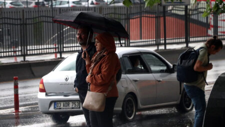 Meteoroloji açıkladı! Gök gürültülü sağanak yağış bekleniyor: 7 vilayet için sarı kodlu uyarı!
