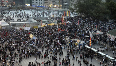 Seyahat Parkı’nın yıl dönümü nedeniyle Taksim’de tedbirler alındı