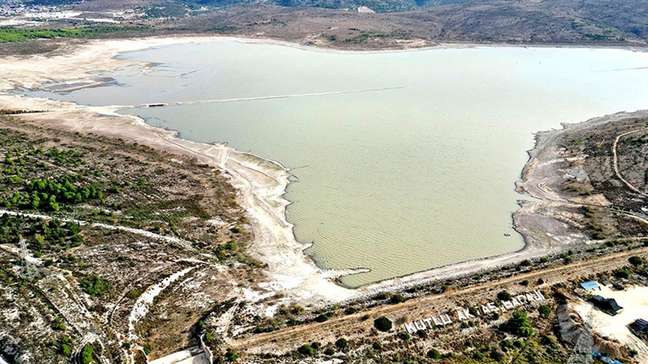 Turizm cenneti Çeşme’de su düzeyi yüzde 13’e düştü! Yeni kısıtlamalar devrede