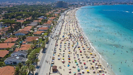 Turizm cennetinde kuraklık uyarısı: Çeşme’de tasarruf için yasaklar devrede