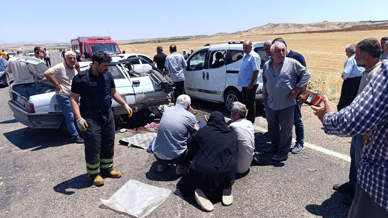 Adıyaman’da feci kaza: 4 kişi öldü, 1 kişi yaralandı!