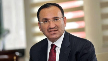 AK Parti’de TBMM Başkanvekilliği’ne tekrar Bekir Bozdağ seçildi