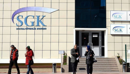Antalya’da rüşvet operasyonu: Eski SGK vilayet müdürü ve 2 müfettiş gözaltına alındı